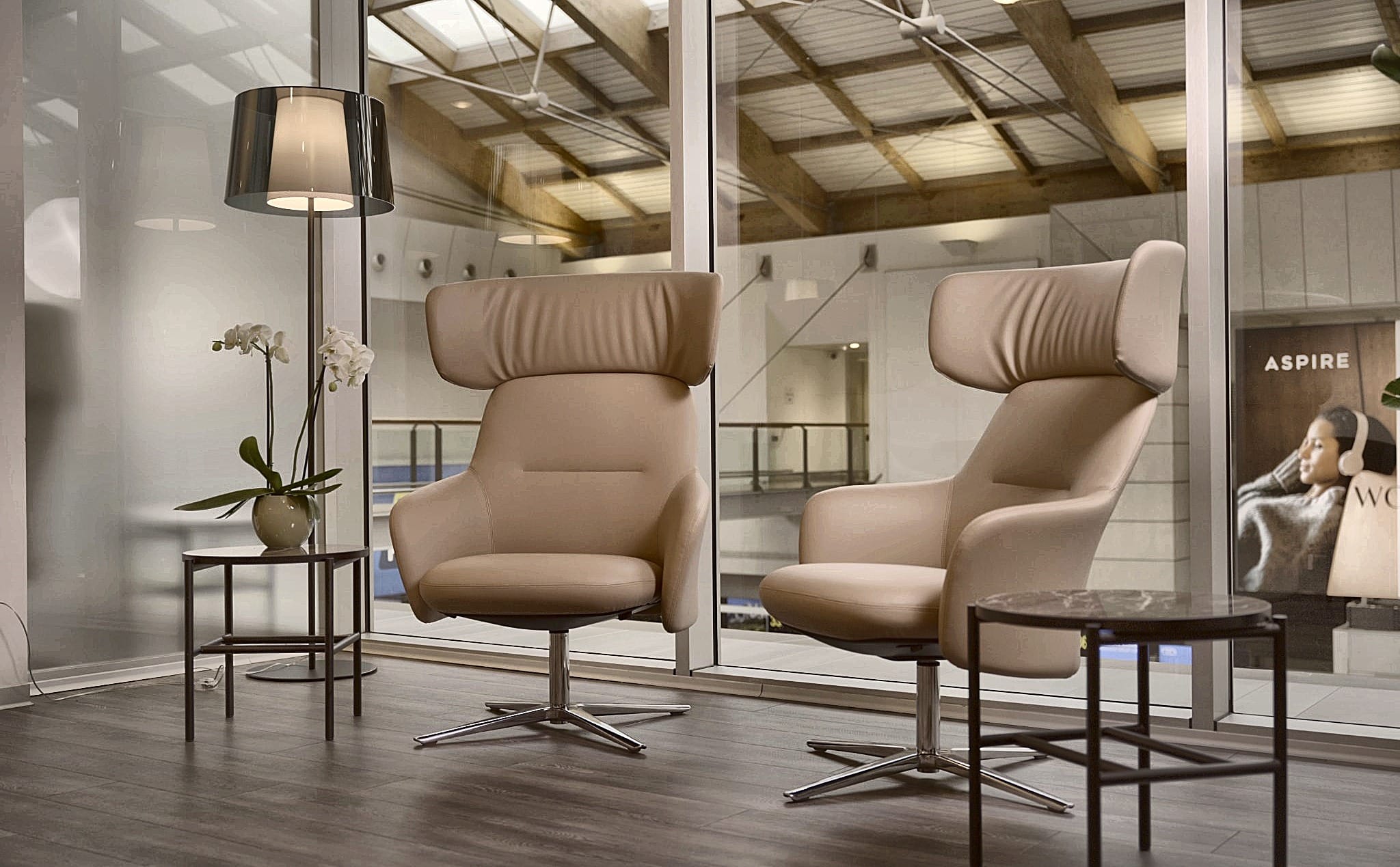 Lounges & Restaurants